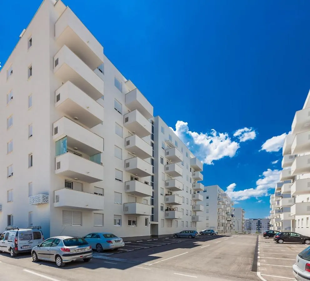 Silvy City Apartment Zadar